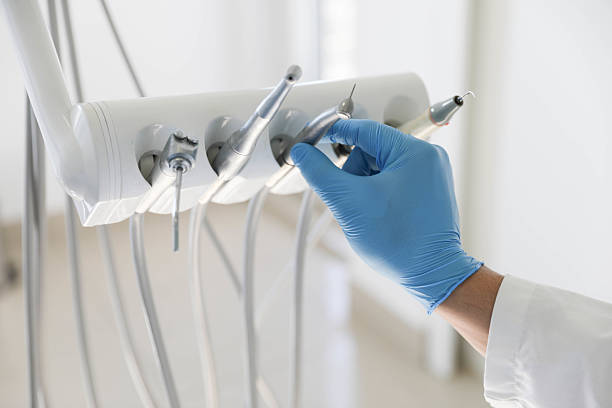 Professional Emergency Dentist technician working in Glastonbury Center, CT